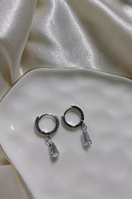 Silver Frost Earrings (14k Gold Filled)